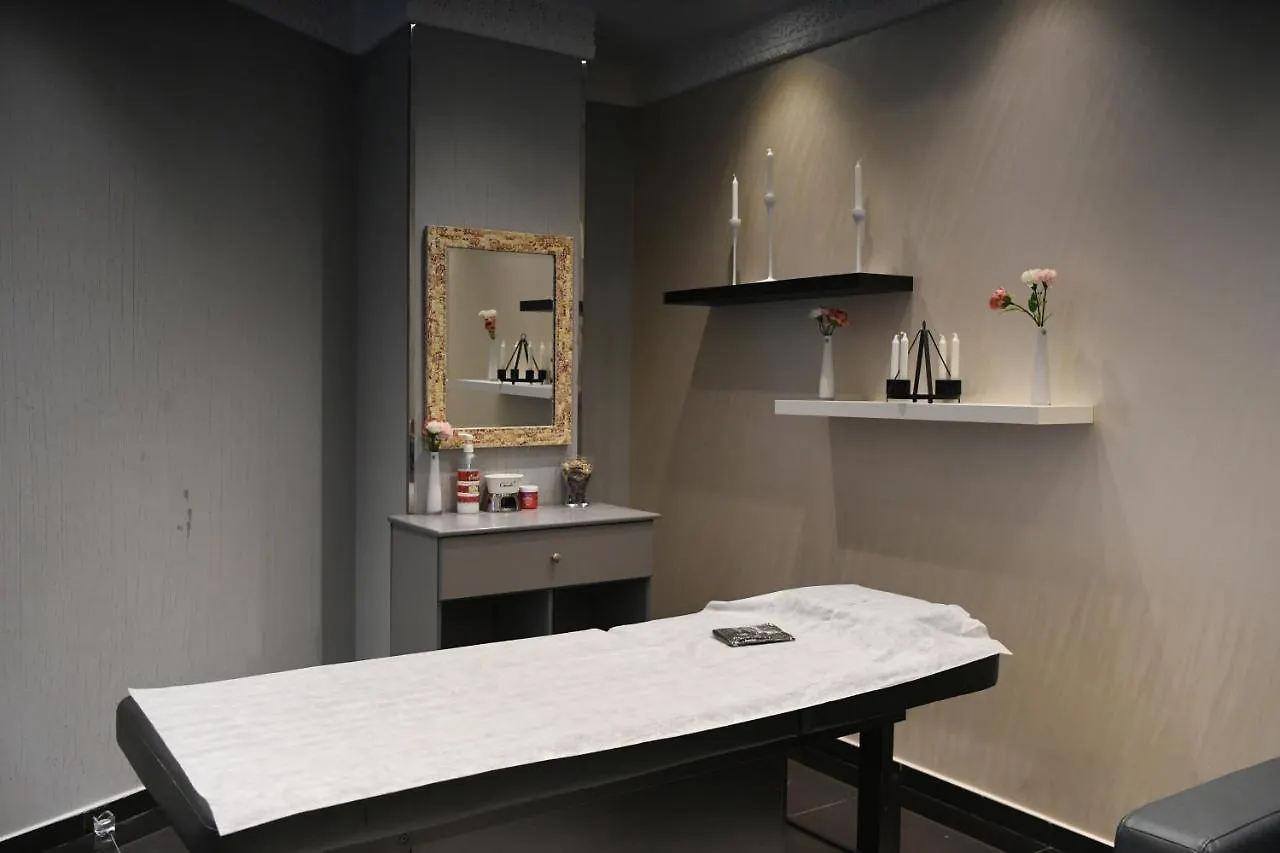 Motiara Hotel - La Valle Mall Riadh